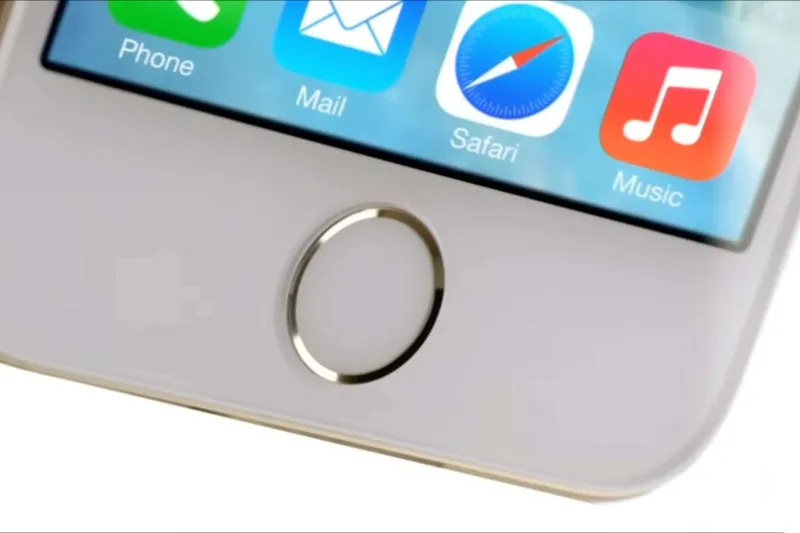 El Touch ID llegó gracias a una demo que salió fatal. Fue delante de IBM