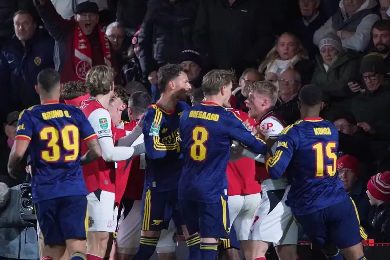 Sorpresa en la Copa de la Liga inglesa por la eliminación del Arsenal contra el Fleetwood Town de la cuarta división