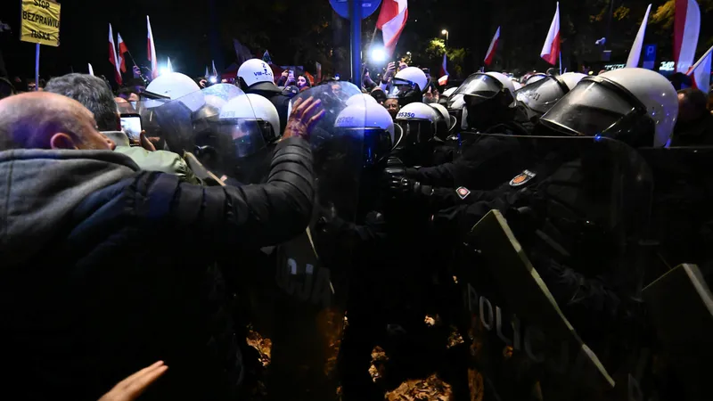 ¿Quién contra quién? PUNTOS CLAVE del denunciado "golpe de Estado" en Polonia
