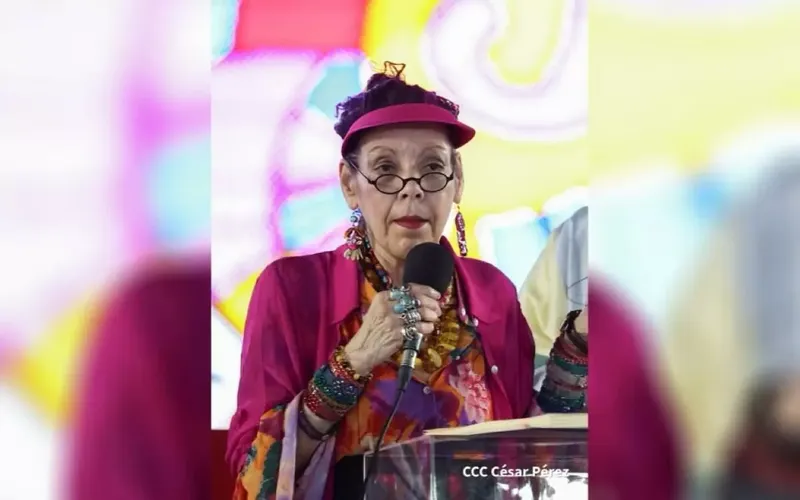 Compañera Rosario Murillo destacada legado del General Sandino y de los héroes y mártires
