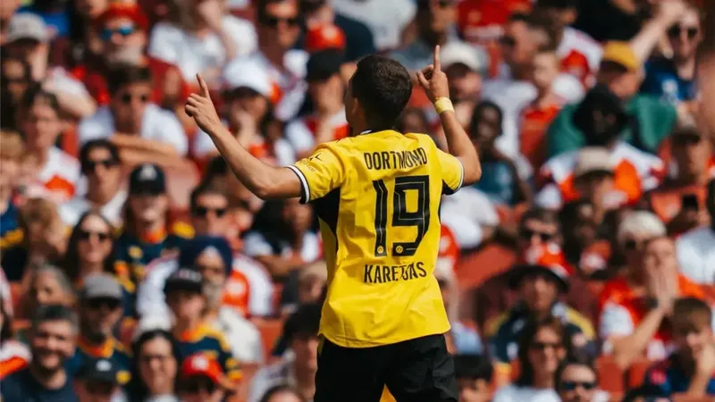 El relevo de Adeyemi en Dortmund quiso el 19 "por Messi"