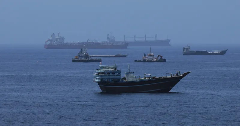 El petróleo Brent sube a máximos desde julio ante nuevos ataques en Medio Oriente