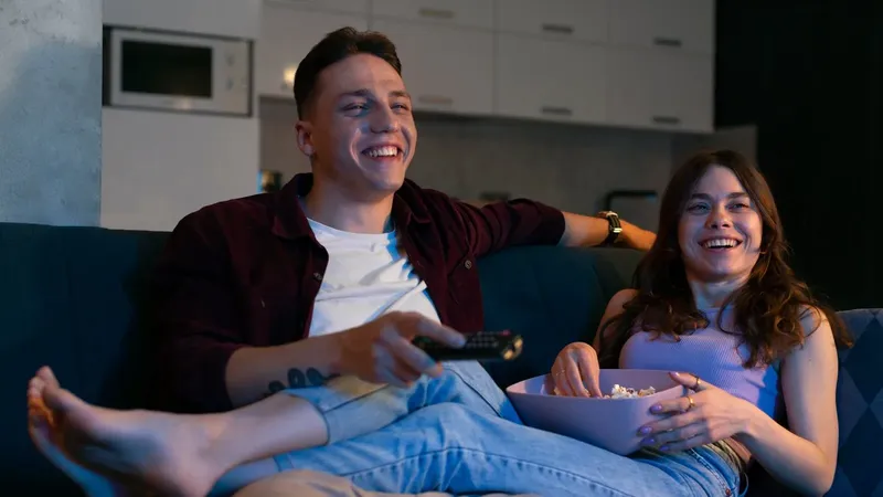 El canal de cine más famoso de Digi, Orange y Vodafone se llena de películas y cambia su imagen