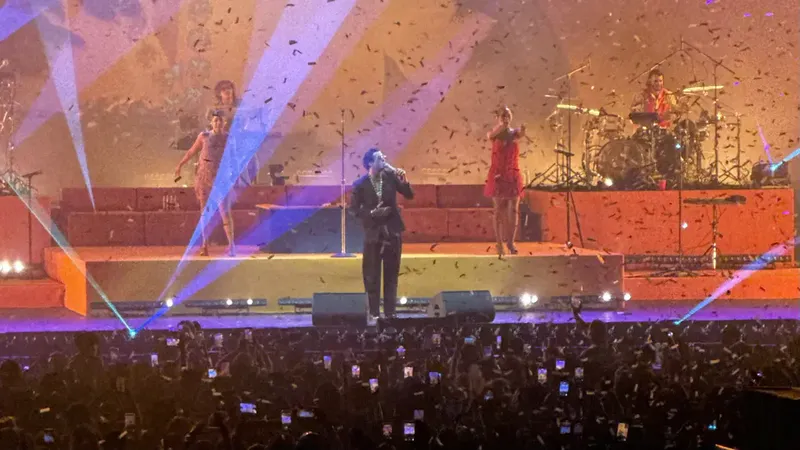 ¿Concierto de Rawayana o rave? Así se vivió su única fecha de Ciudad de México