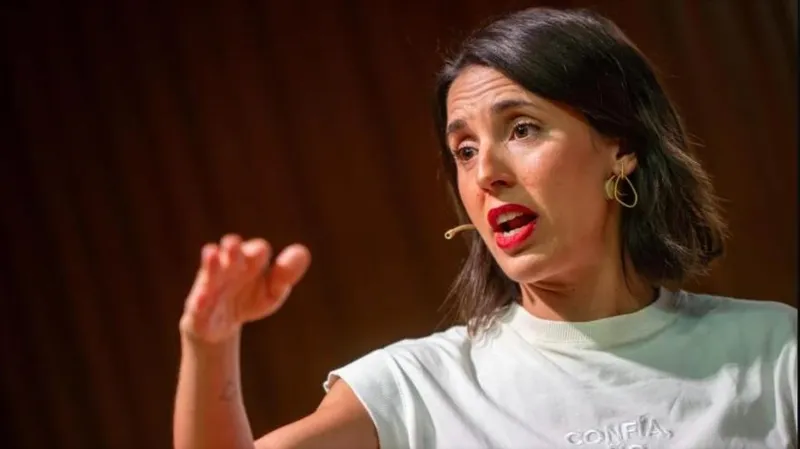 Montero acusó a Kallas de mirar hacia otro lado ante acciones de Israel