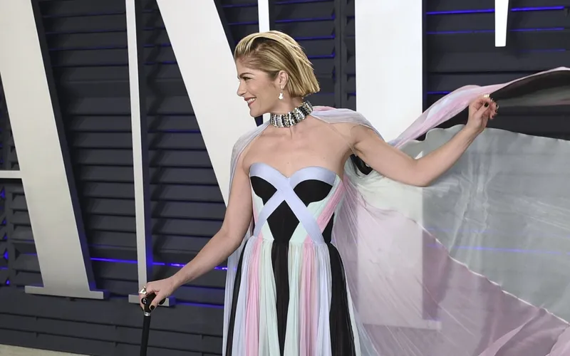Selma Blair, arrestada por morder y atacar a varias personas en pleno vuelo