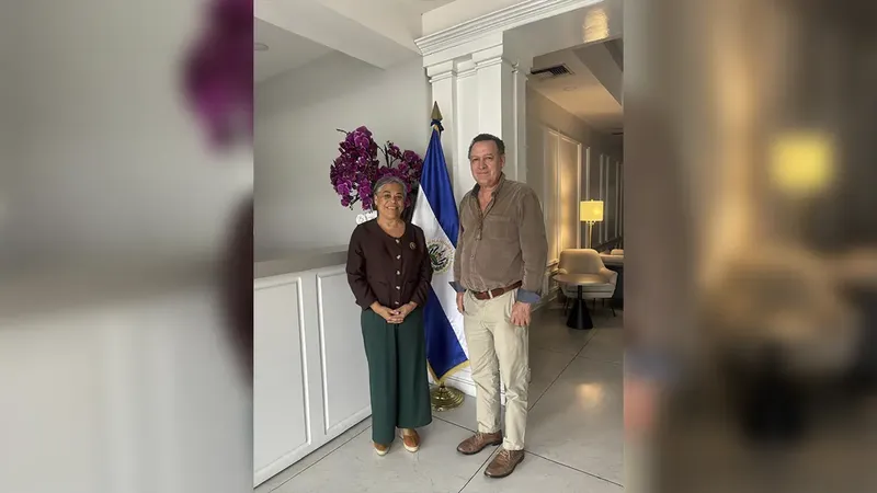 Nicaragua fortalece vínculos comerciales con el Grupo Landaverde en El Salvador
