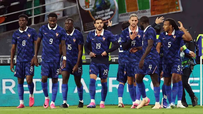 Francia no se guarda nada para su debut en el Mundial