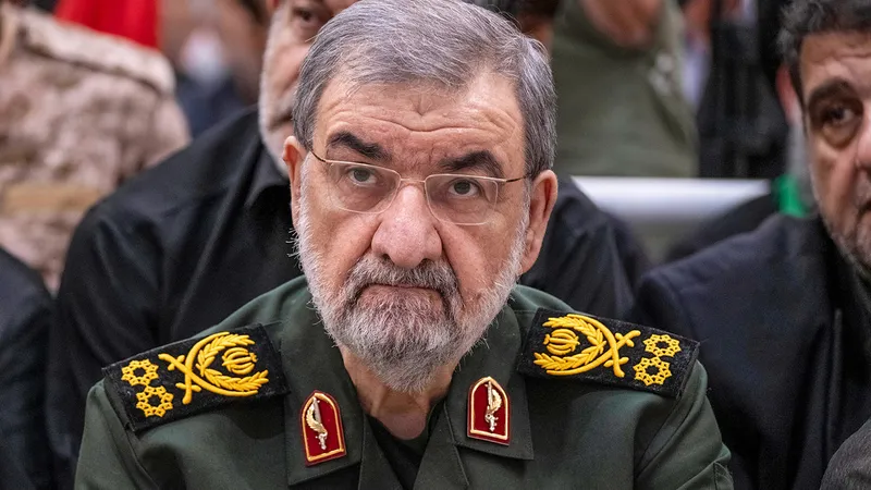 "Infierno": Irán detalla el ataque de su nuevo misil balístico "especial" a un buque de EE.UU.
