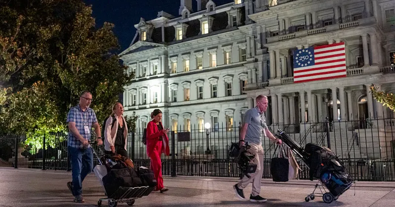 CNN, MS NOW y Politico quedan sin acceso a la Casa Blanca tras el veto anunciado por Trump