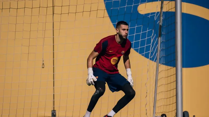 Raphinha, ausente en el entrenamiento y Joan Garcia, preparado