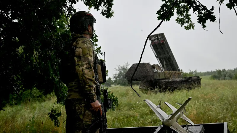 Las FFAA de Rusia liberan 2 localidades y golpean la producción de drones ucraniana en la última jornada