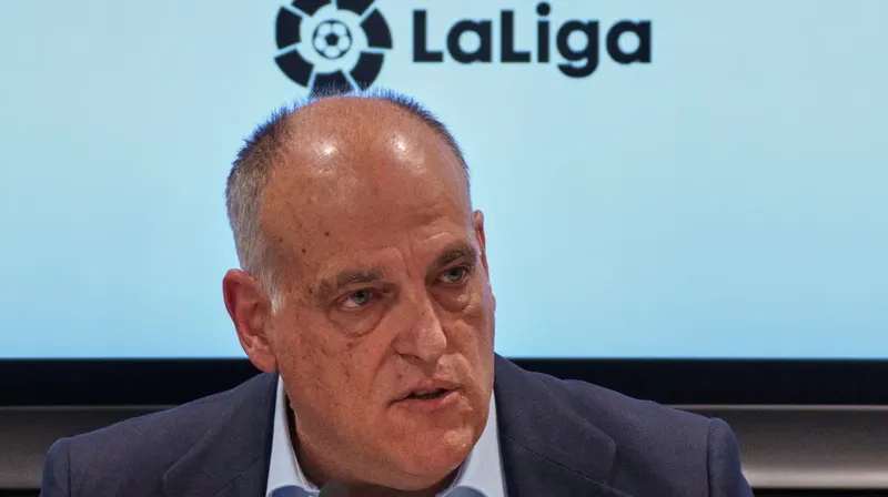 Javier Tebas promueve la posibilidad de llevar el fútbol español a México