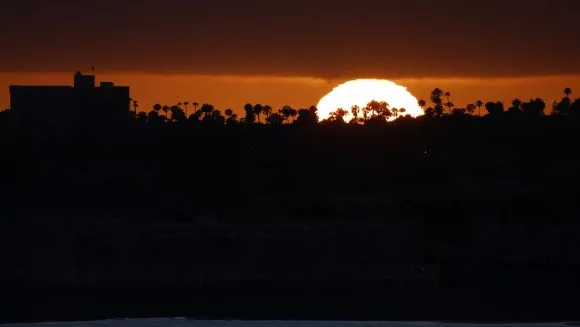 Cuba extiende el horario de verano hasta noviembre de 2027