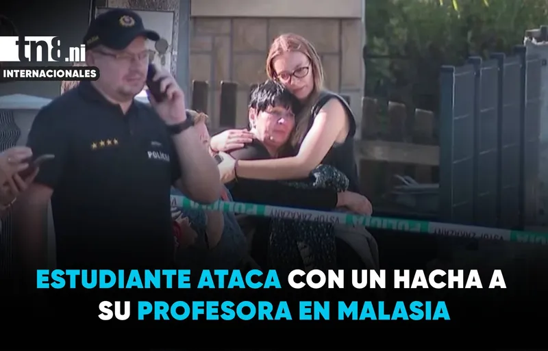 Estudiante ataca con un hacha a su profesora y lo transmite en vivo