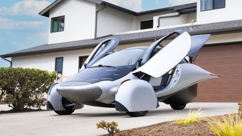 44.000.000 de dólares para desbloquear el gran problema del coche eléctrico solar del futuro: China tiene la llave para llevarlo a producción