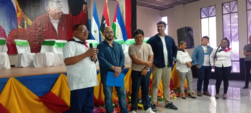 Comunicadores del Caribe Sur intercambian experiencias con periodistas venezolanos