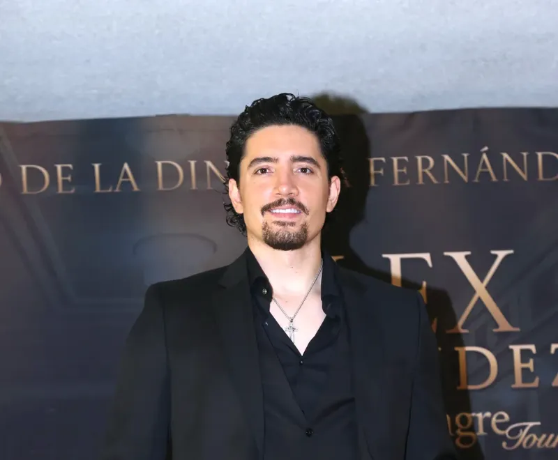 Alex Fernández desmiente rumores de distanciamiento con su padre