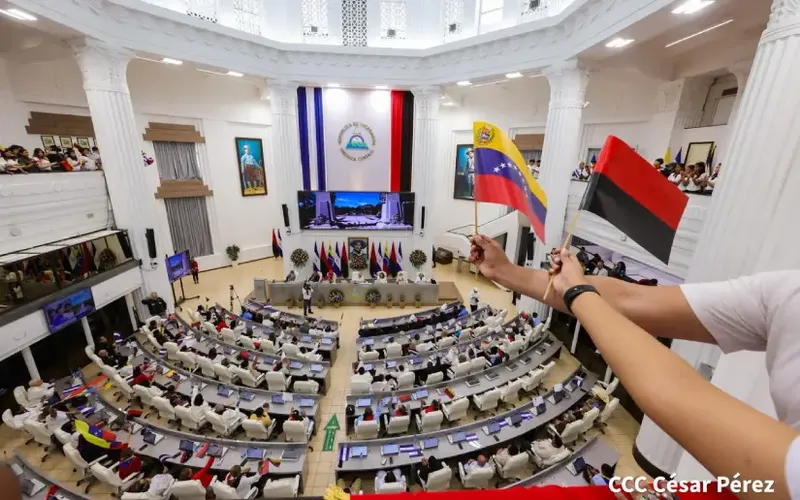 Nicaragua conmemora 215 años de Independencia de Venezuela