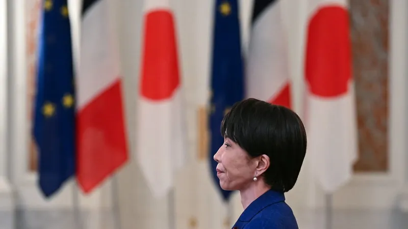 Lavrov: Japón opta por la militarización bajo el ala de EE.UU.