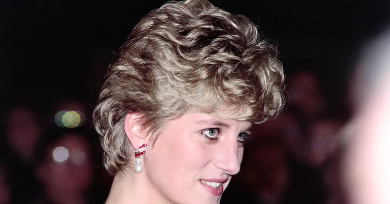 El “vestido de la venganza” de Diana sale a subasta: otro suyo se vendió por 11 veces su precio estimado