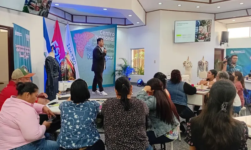Moda sostenible: Masterclass impulsa el reciclaje textil