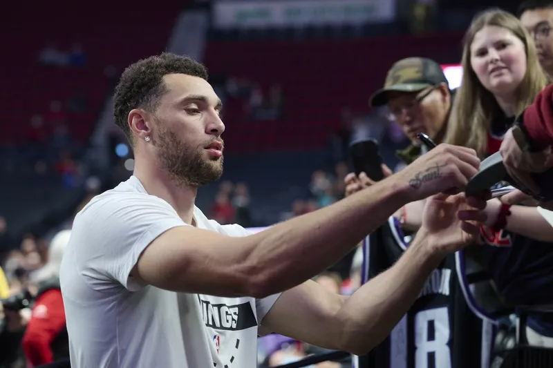 Zach LaVine planea ejercer su opción de jugador