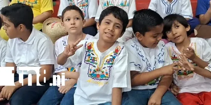 Carazo abre matrícula escolar 2027 con una meta de más de 50 mil estudiantes