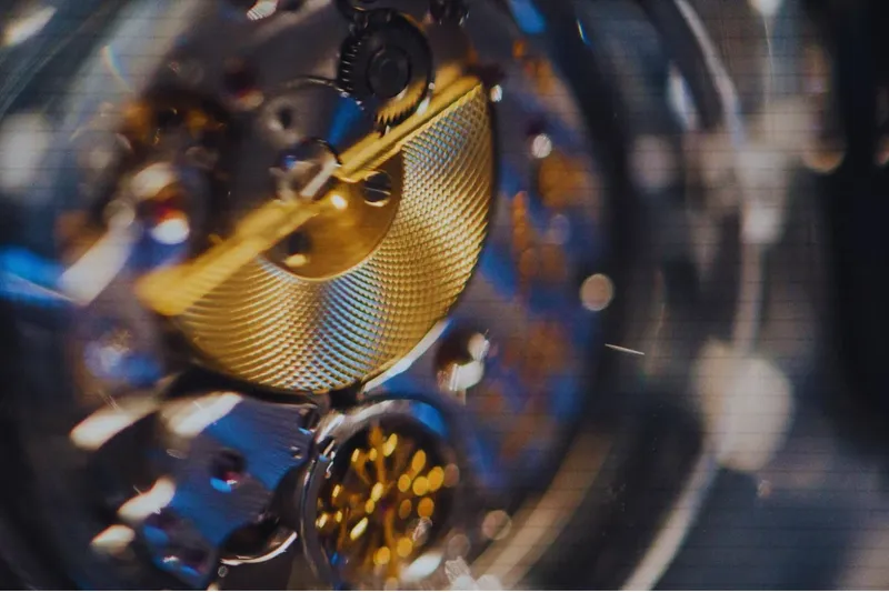 Un líquido a -196 °C se expande 700 veces y puede mover un motor sin quemar una sola gota de combustible. La tecnología ya salió del laboratorio y quiere abrirse paso frente a los motores eléctricos y de hidrógeno