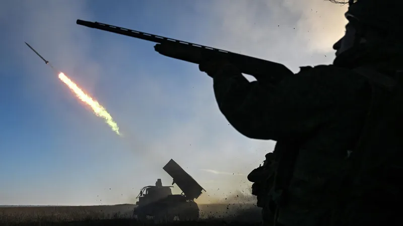 Rusia asesta golpes contra los puertos clave de Ucrania y derriba 655 drones en una jornada de combates