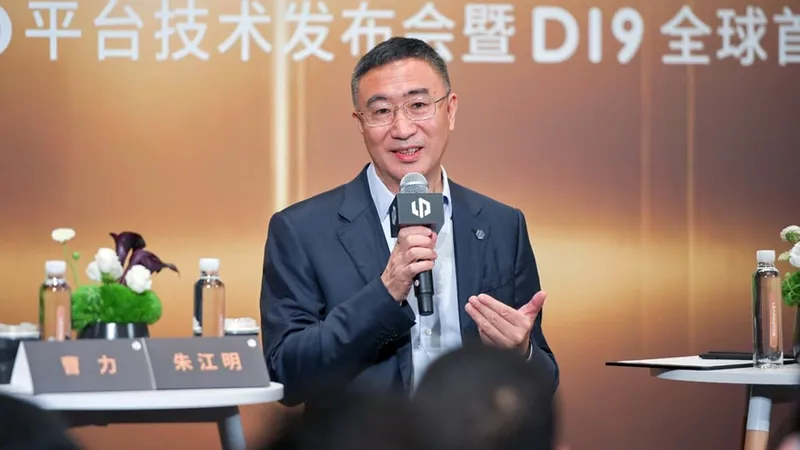 Zhu Jiangming, CEO de Leapmotor, confirma que quieren ser la ‘Apple de los coches’ y ya preparan otra marca revolucionaria “como el iPhone”