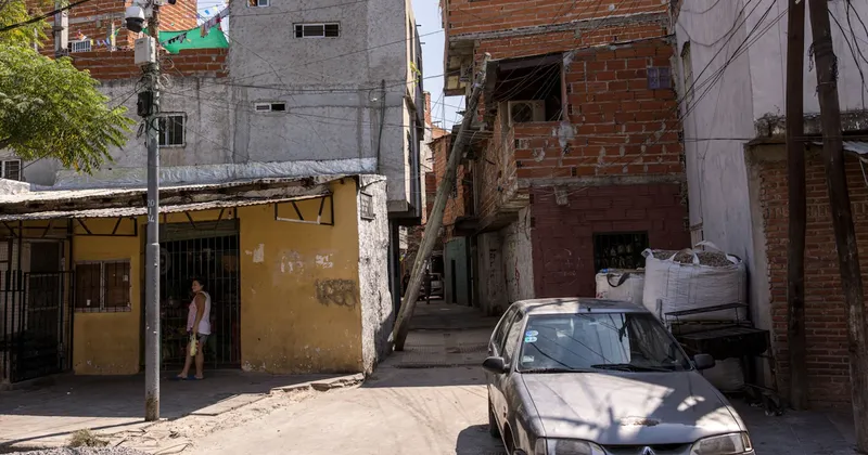 Pobreza argentina creció en el primer semestre del año, según el Indec