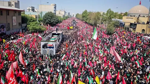 Revelan el número récord de asistentes al masivo funeral del ayatolá Alí Jameneí