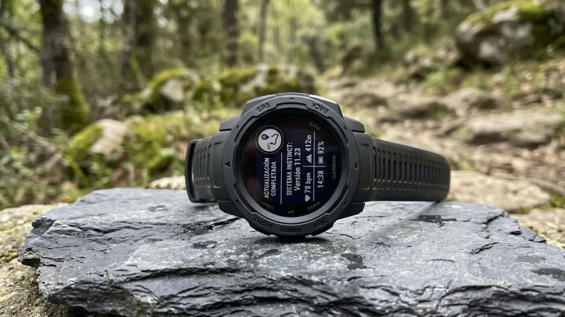 Garmin lanza la versión 17.22 para los Instinct 2 y corrige un fallo curioso del modo Stealth
