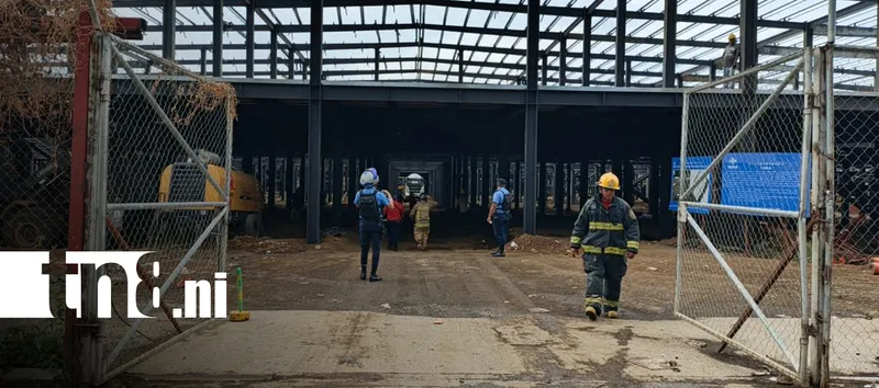 Cuatro lesionados tras el colapso de un muro en una construcción en Managua