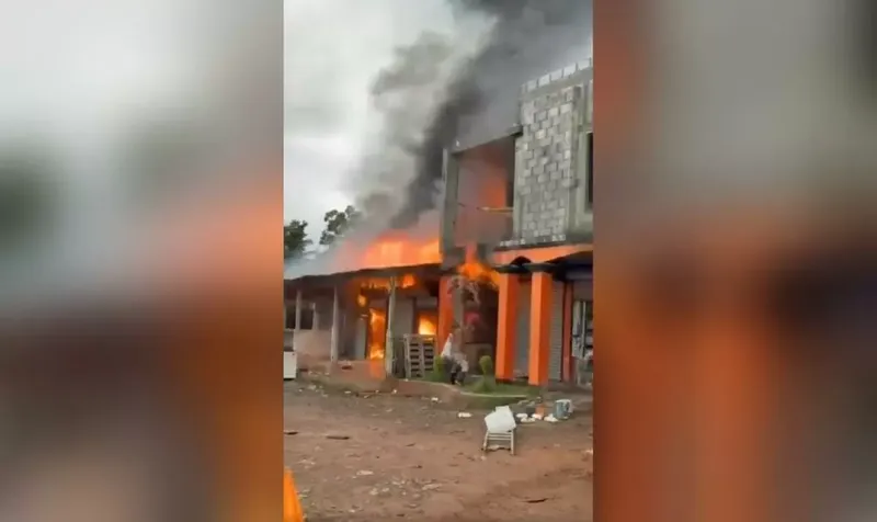 Incendio arrasa comercio en Riscos de Oro y deja pérdidas de C$13 millones