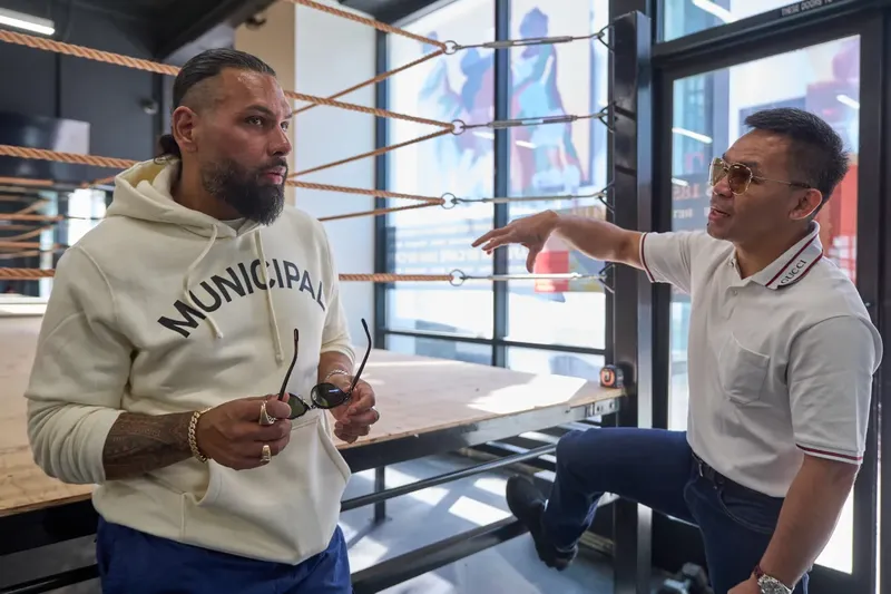 Ex director comercial de Floyd Mayweather Jr. envuelto en una demanda millonaria