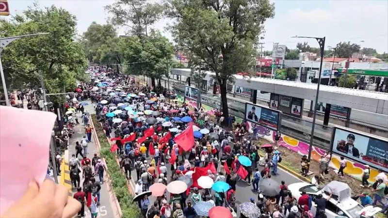 Mexicanos aprovechan el Mundial para exigir demandas sociales y laborales