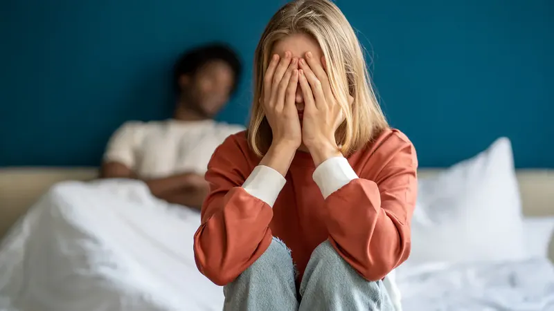 La “terapia de choque” en el amor: ¿por qué algunas personas necesitan tocar fondo para terminar una relación?
