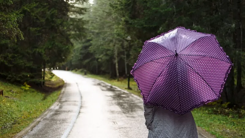 El otoño llega de golpe a España: fuertes lluvias y mal tiempo en Madrid y en el resto de provincias