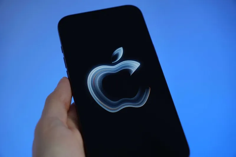 Analizamos la invitación de Apple para el 28 de octubre: ¿qué esconde la forma de la manzana?