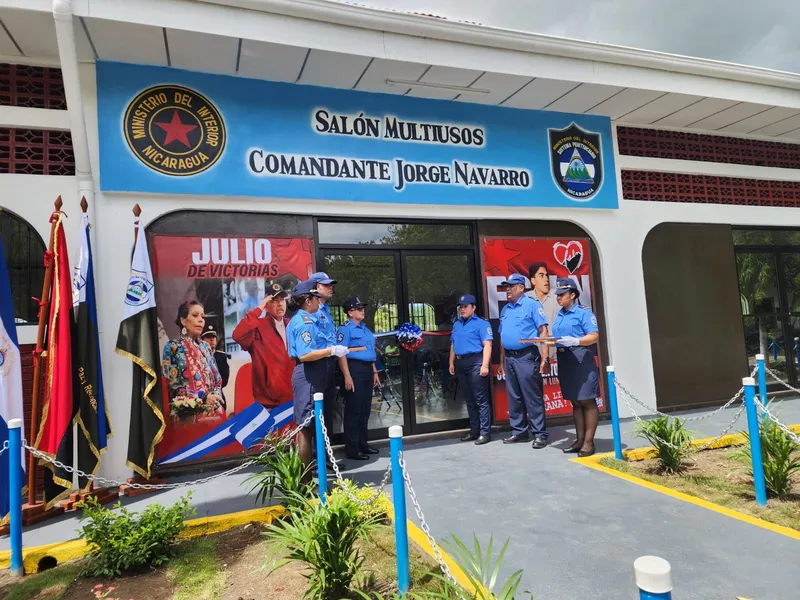 Sistema Penitenciario Jorge Navarro estrena moderno salón multiuso para sus funcionarios