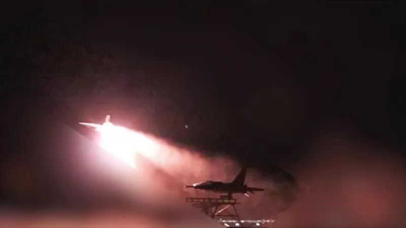 Vídeo muestra nuevo ataque con drones de Irán contra base de EEUU en Baréin