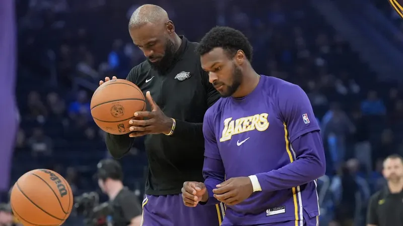 Los Ángeles Lakers se quedarán con el hijo de LeBron James para la nueva temporada de la NBA