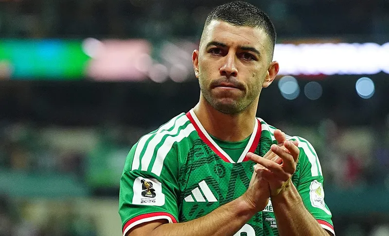 Se acabó el suspenso: Erik Lira ya es jugador del Monaco