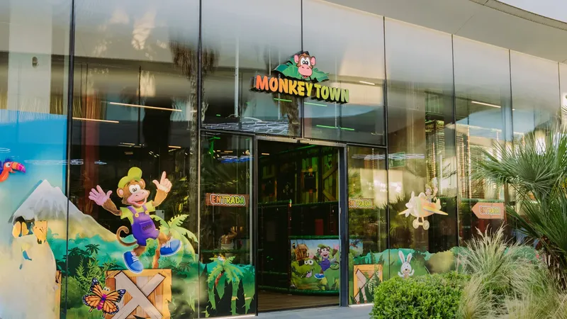 La selva llega a Madrid con Monkey Town: así es el nuevo espacio de ocio en el centro comercial más moderno de la capital