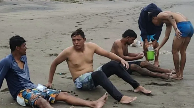 ¡A salvo pese a la tormenta! Rescatan con vida a cinco pescadores en Masachapa