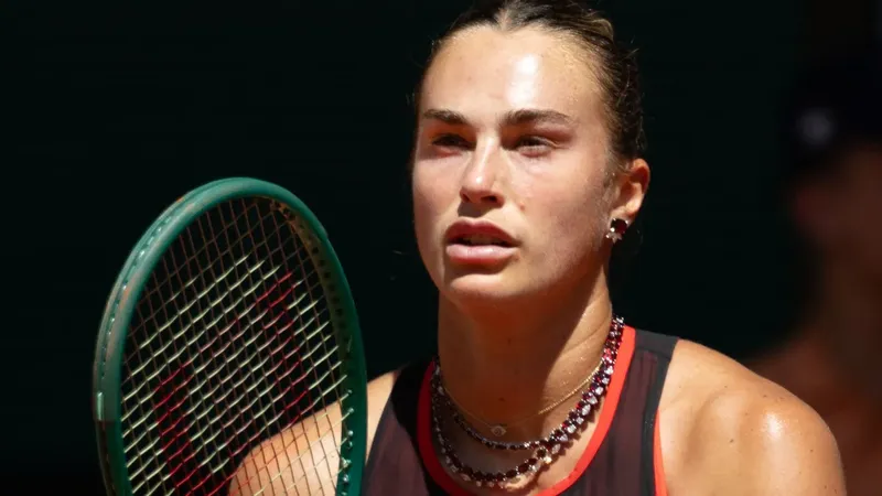 Aryna Sabalenka confirma que los diamantes también se llevan en la cancha