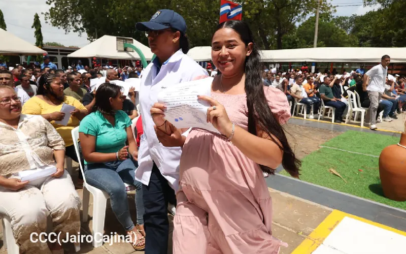 Día de la Alegría: Gobierno de Nicaragua entrega 2.000 beneficios legales de convivencia familiar