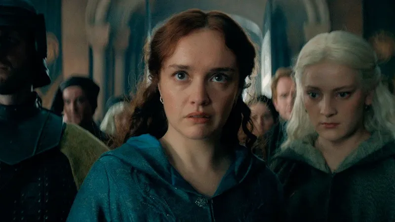 Olivia Cooke de 'La Casa del Dragón' me ha contado que habrá “muchas consecuencias” tras el final del episodio 2 de la temporada 3